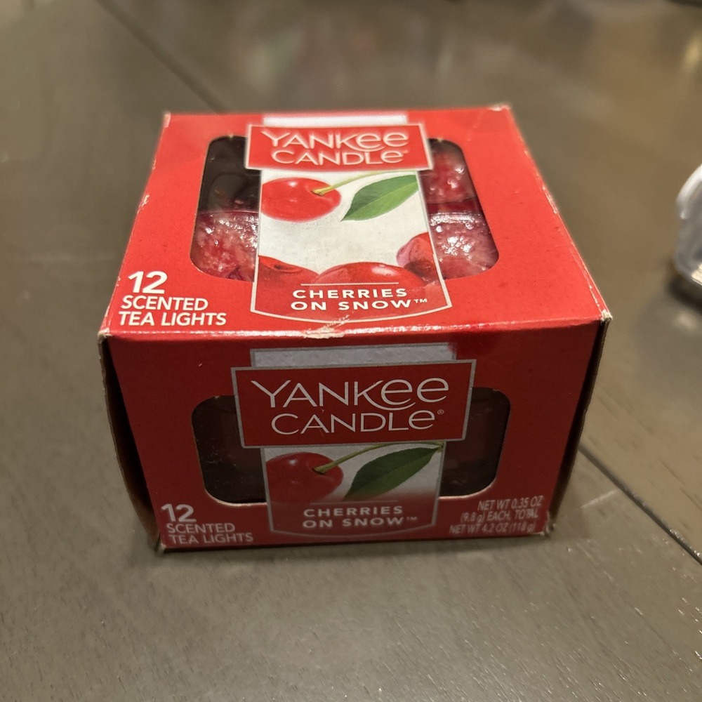 Yankee Candle Cherries On Snow 11 Scented Tea Light Candles
